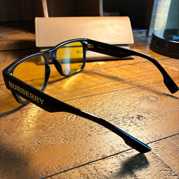 Burberry Knight Sunglasses - Picture 5 of 5